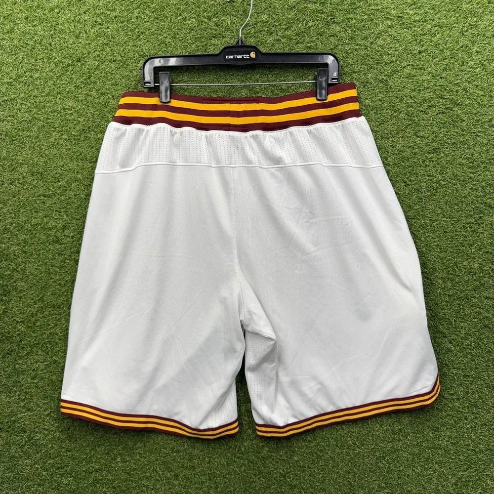 Adidas Cleveland Cavaliers Shorts Mens 2XL Rev 30 Authentic White Sports NBA